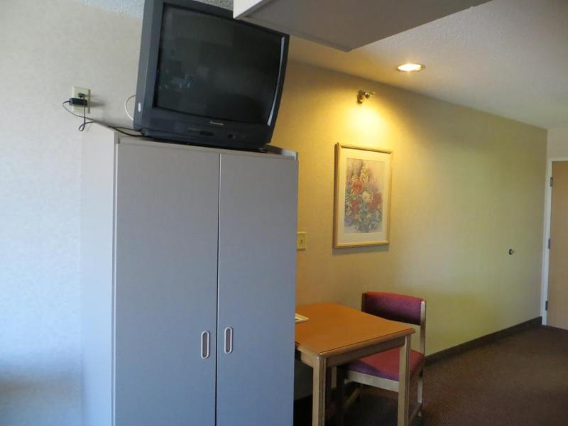Red Lion Inn & Suites Elk Grove Village Extérieur photo